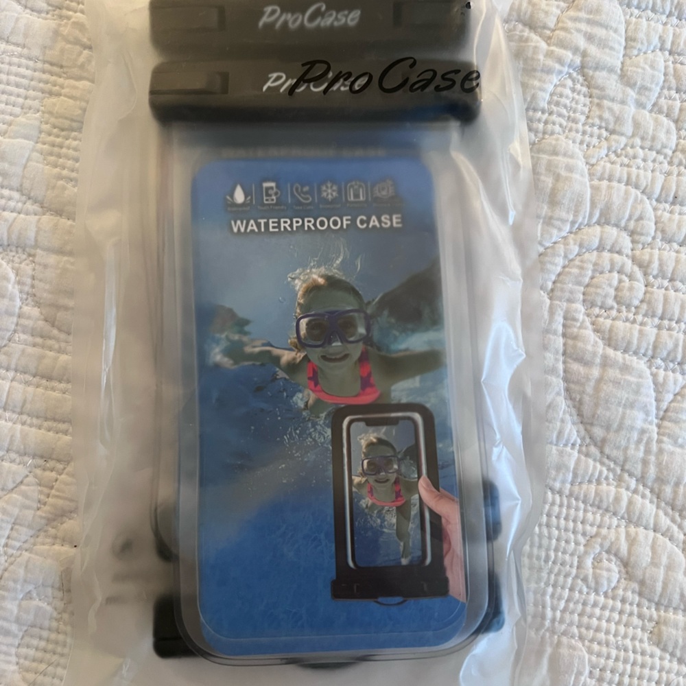 Waterproof phone pouch